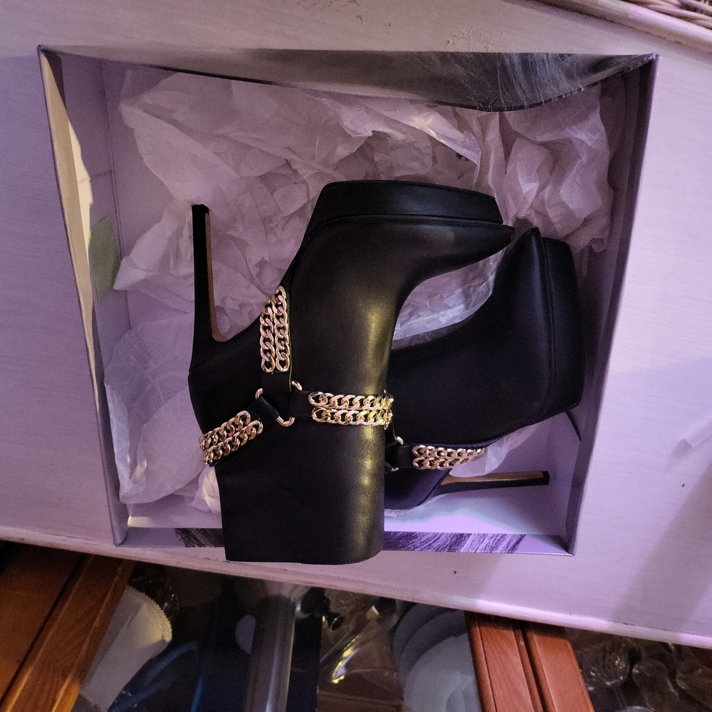 New Pair Jennifer Lopez Dress Boots  size 7